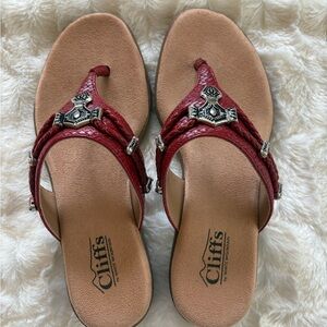 Cliffs by WHITE MOUNTAIN Red and Tan Sandals with Metallic Detail